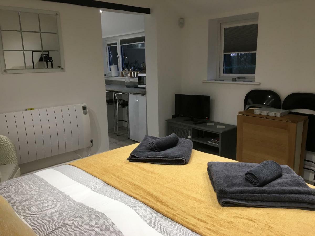 Crossways Self-Catering Cottage - Self Contained East Ravendale Екстериор снимка